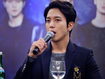 Selesaikan Promosi Bersama CNBLUE, Yonghwa Akan Rilis Album Solo!